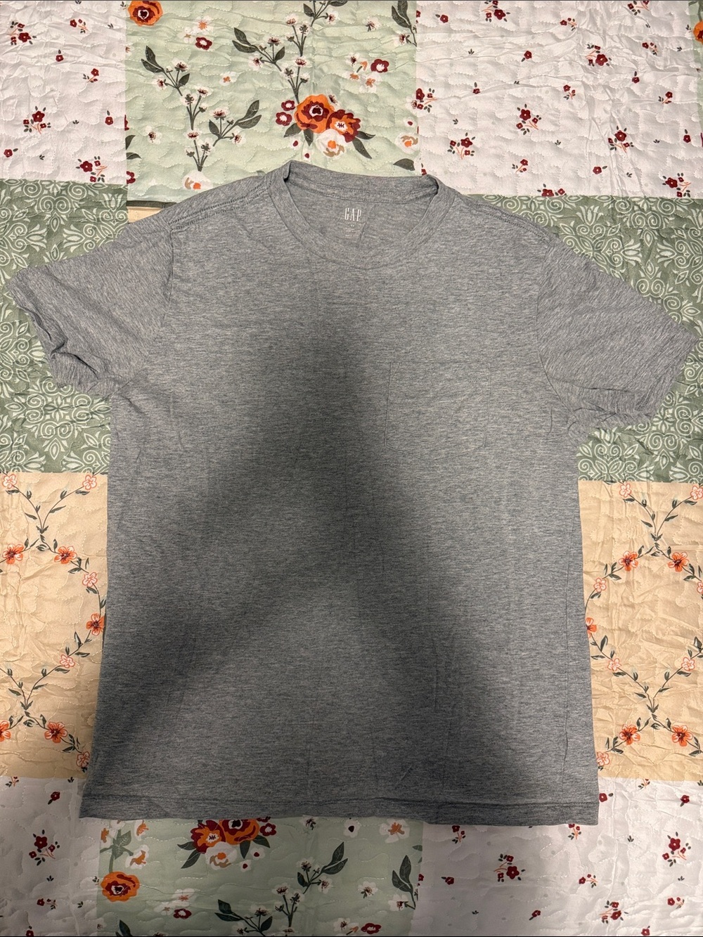 GAP Men's Crew Neck T-Shirt in Heather Gray